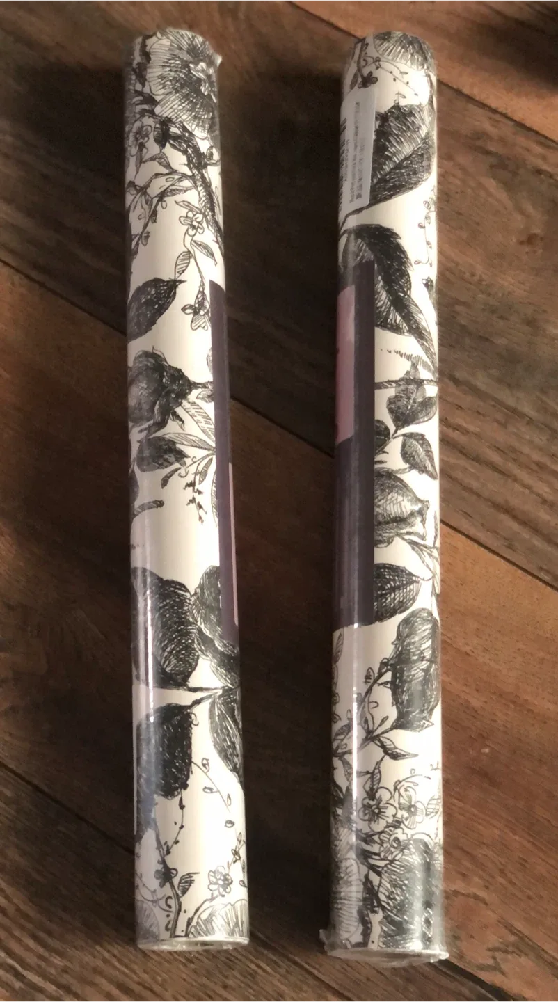 Black & White decorative rolls image indicator(3)