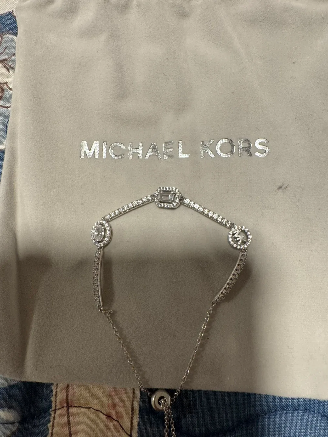 Michael Kors Silver Bracelet image indicator(2)