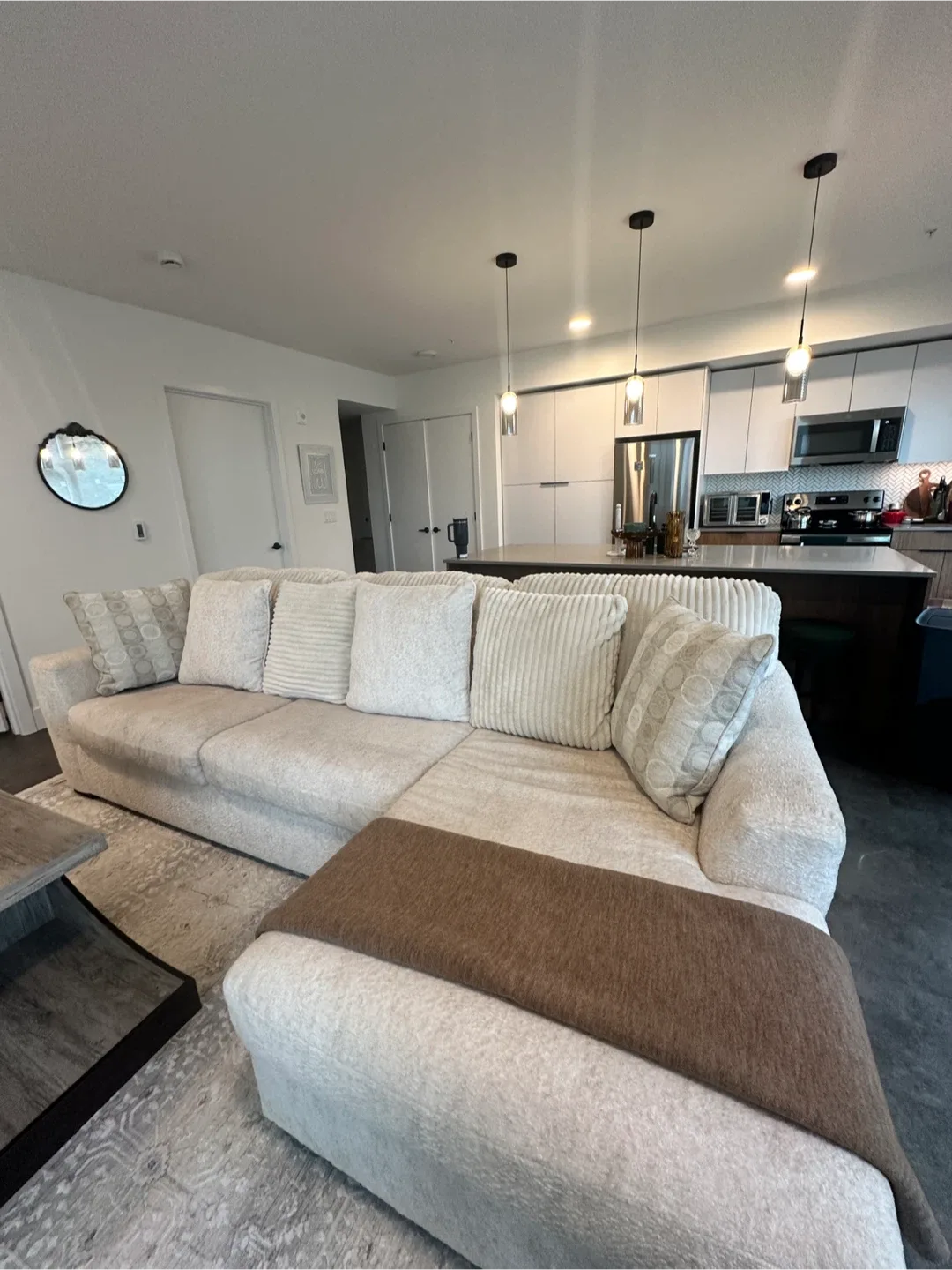 Beige Sectional Sofa w/ 6 Pillows image indicator(2)