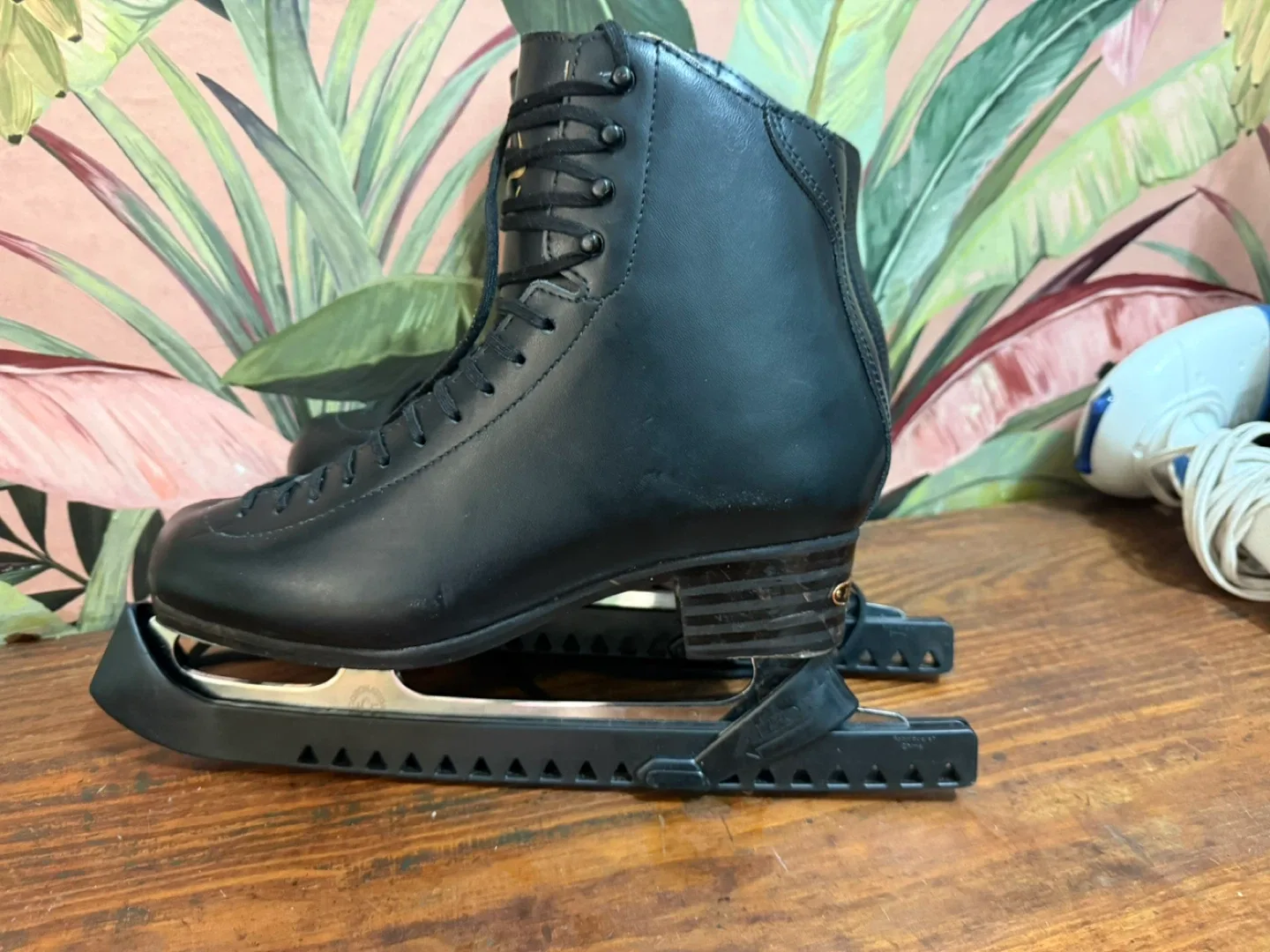 Jackson Freestyle Black Ice Skates image indicator(3)
