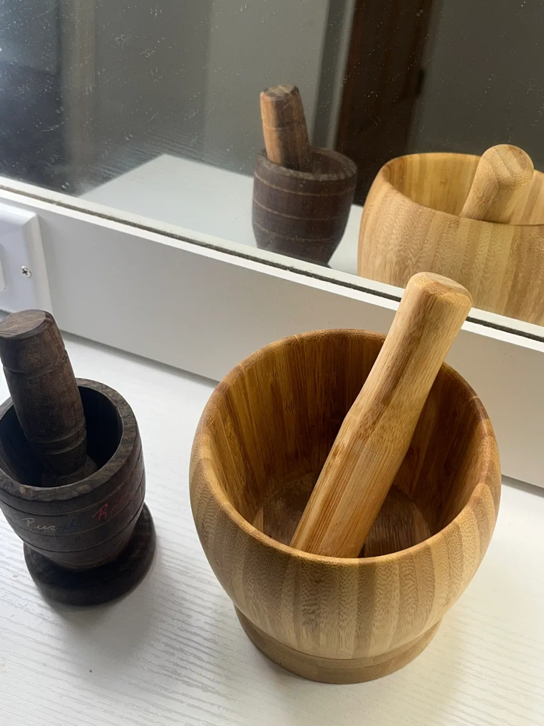 Wooden Mortar and Pestle Set image indicator(2)