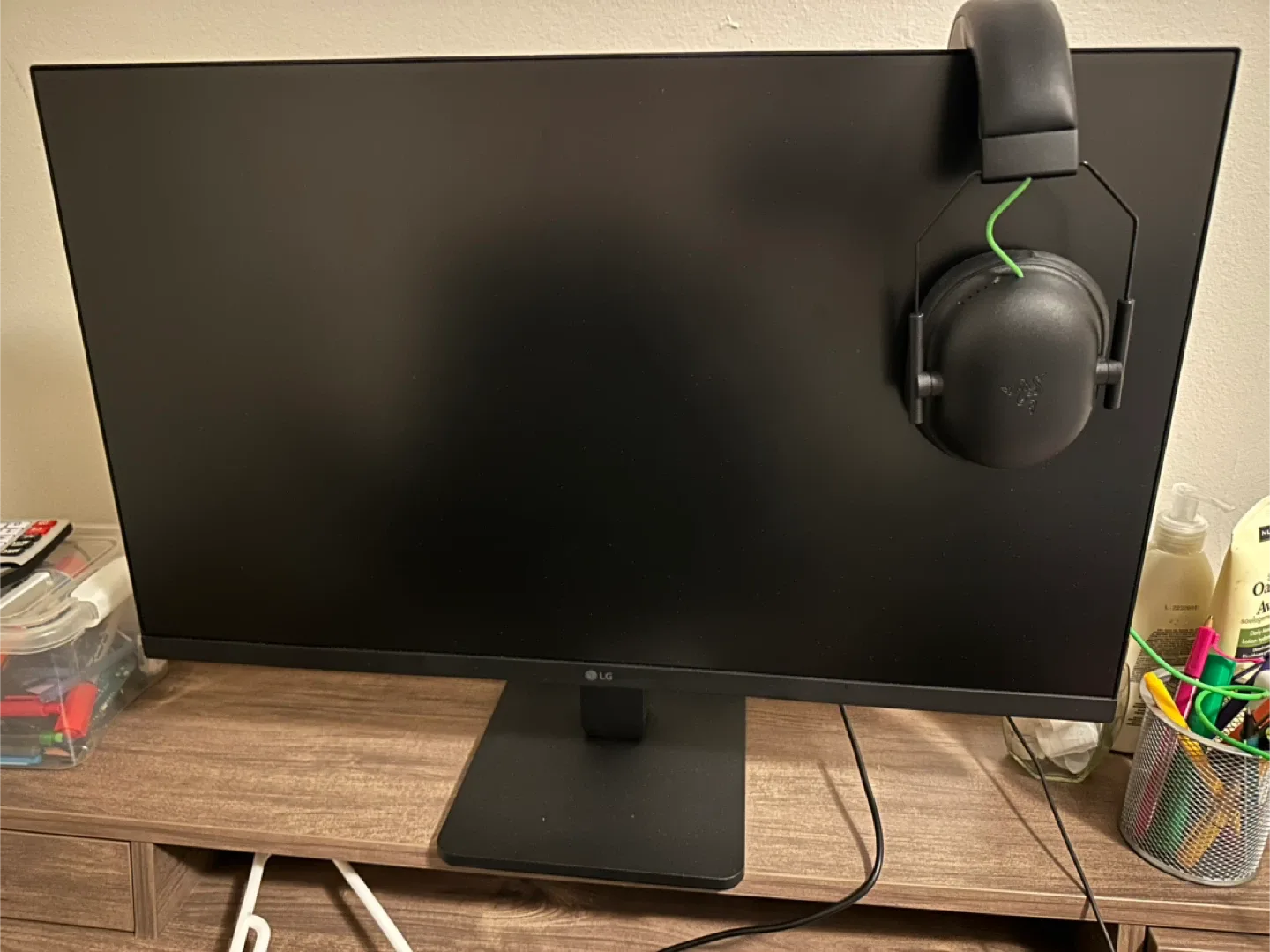 100hz 27 inch LG Monitor