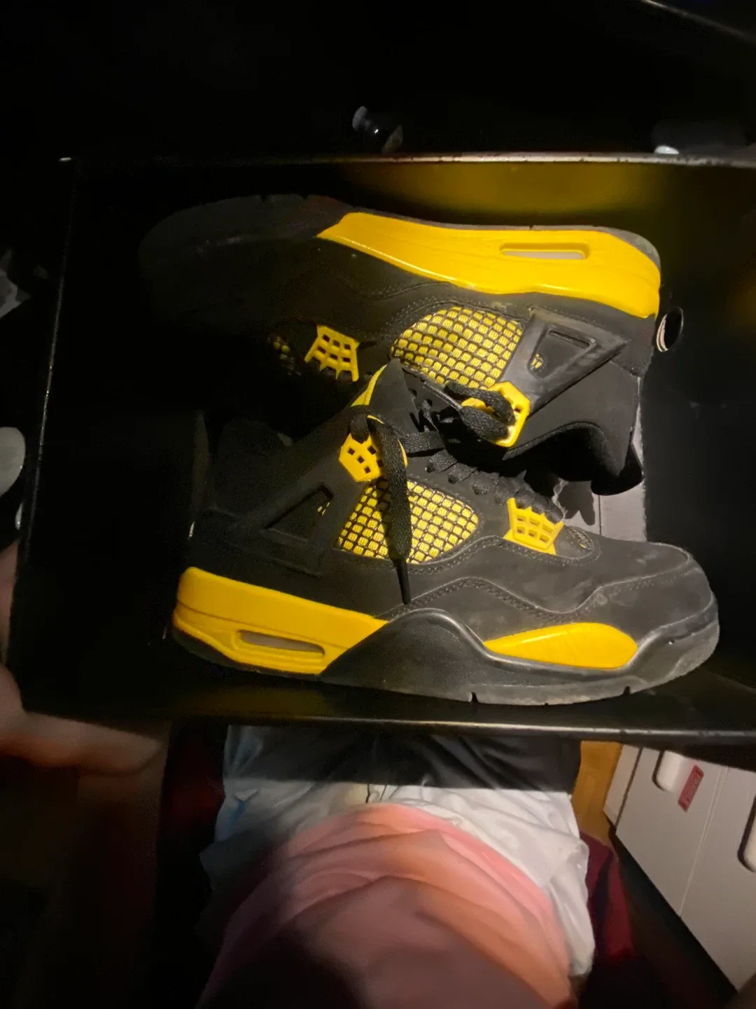 Jordan 4 yellow thunder (9mens)
