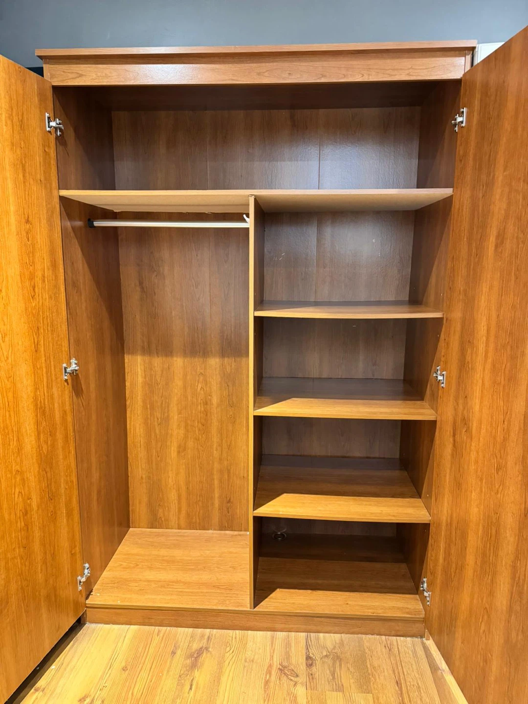 Sturdy Massive Wooden Wardrobe with Shelves - photo 3
