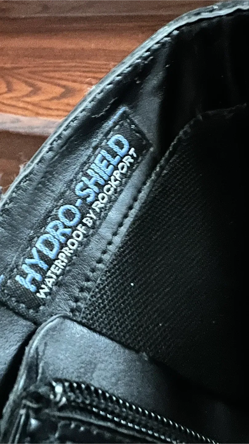 Rockport rain boots size 8.5 image indicator(6)