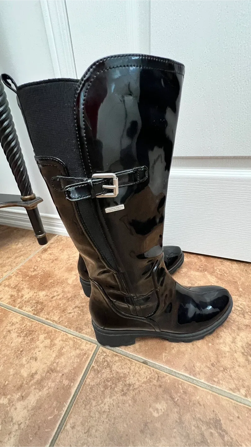 Rockport rain boots size 8.5 image indicator(10)