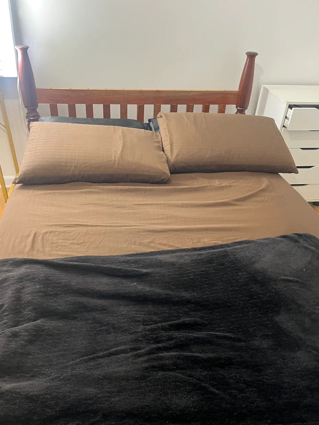 Full Size Wooden Bed Frame image indicator(5)