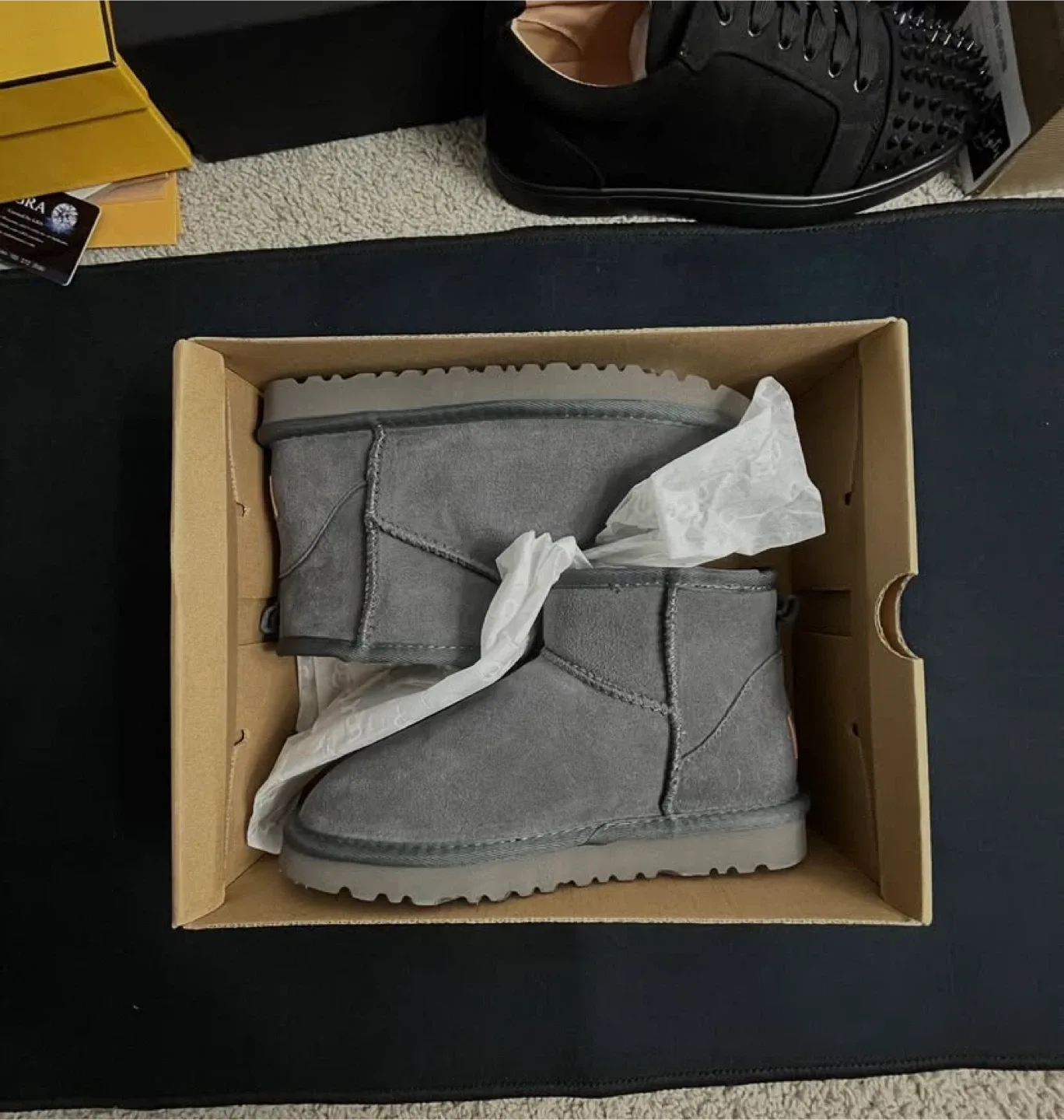 Ugg Classic Mini Boots - Grey image indicator(3)