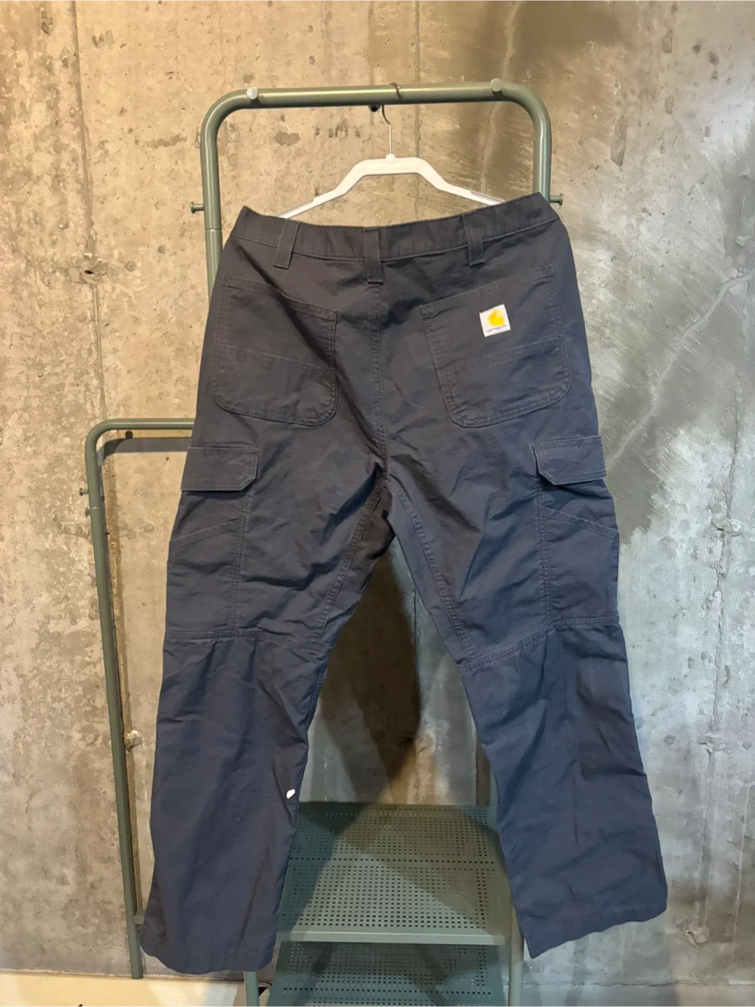 Carhartt Relaxed Fit Cargo Pants image indicator(6)
