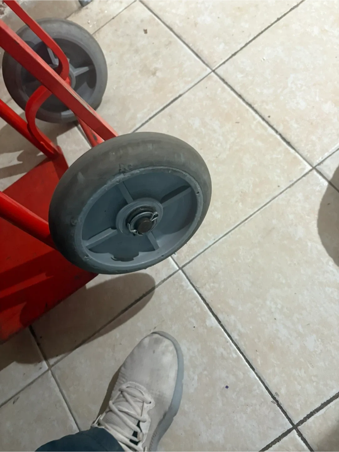 Red Hand Truck Dolly image indicator(4)