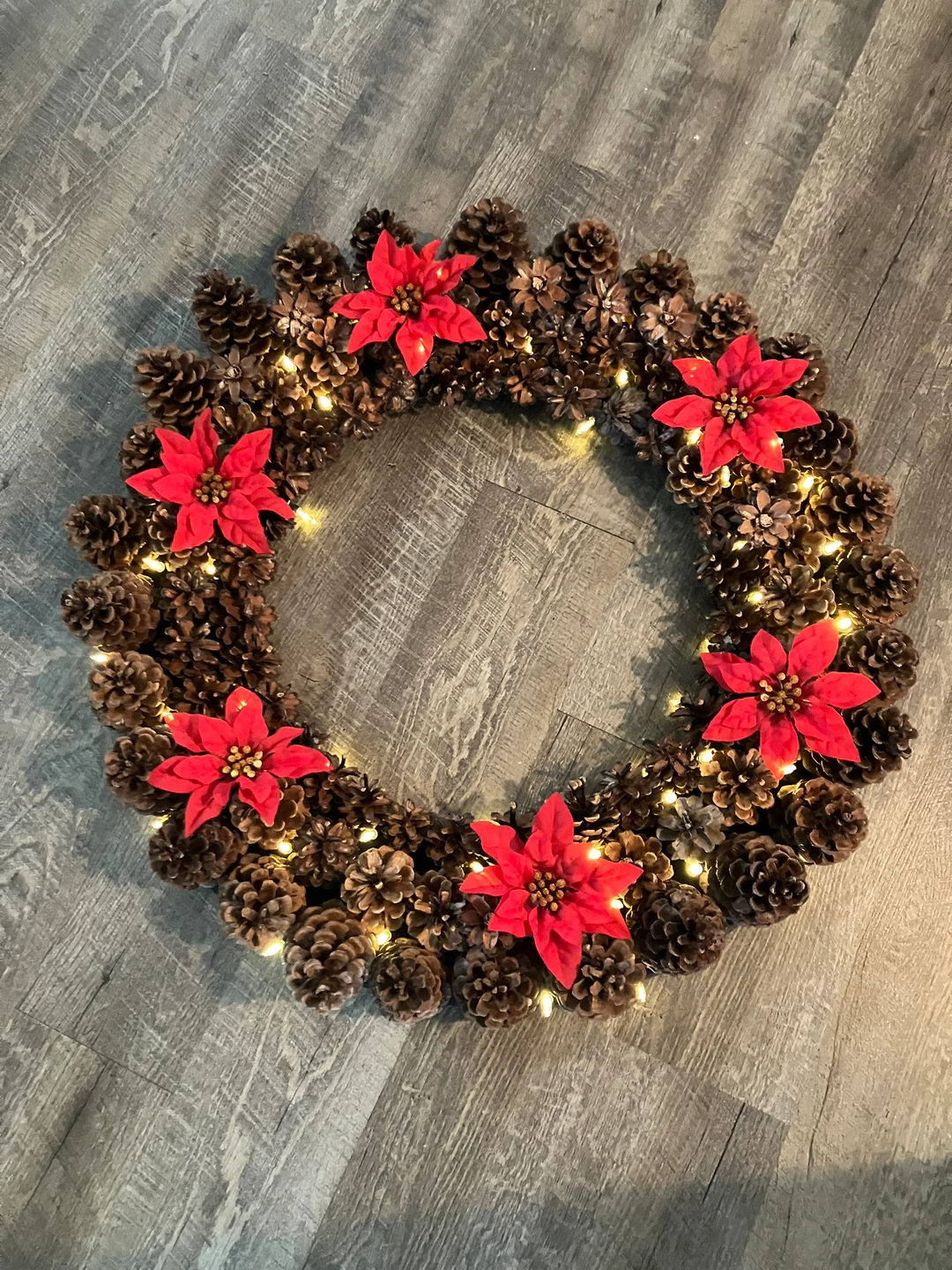 Pinecone & Poinsettia Christmas Wreath - photo 3