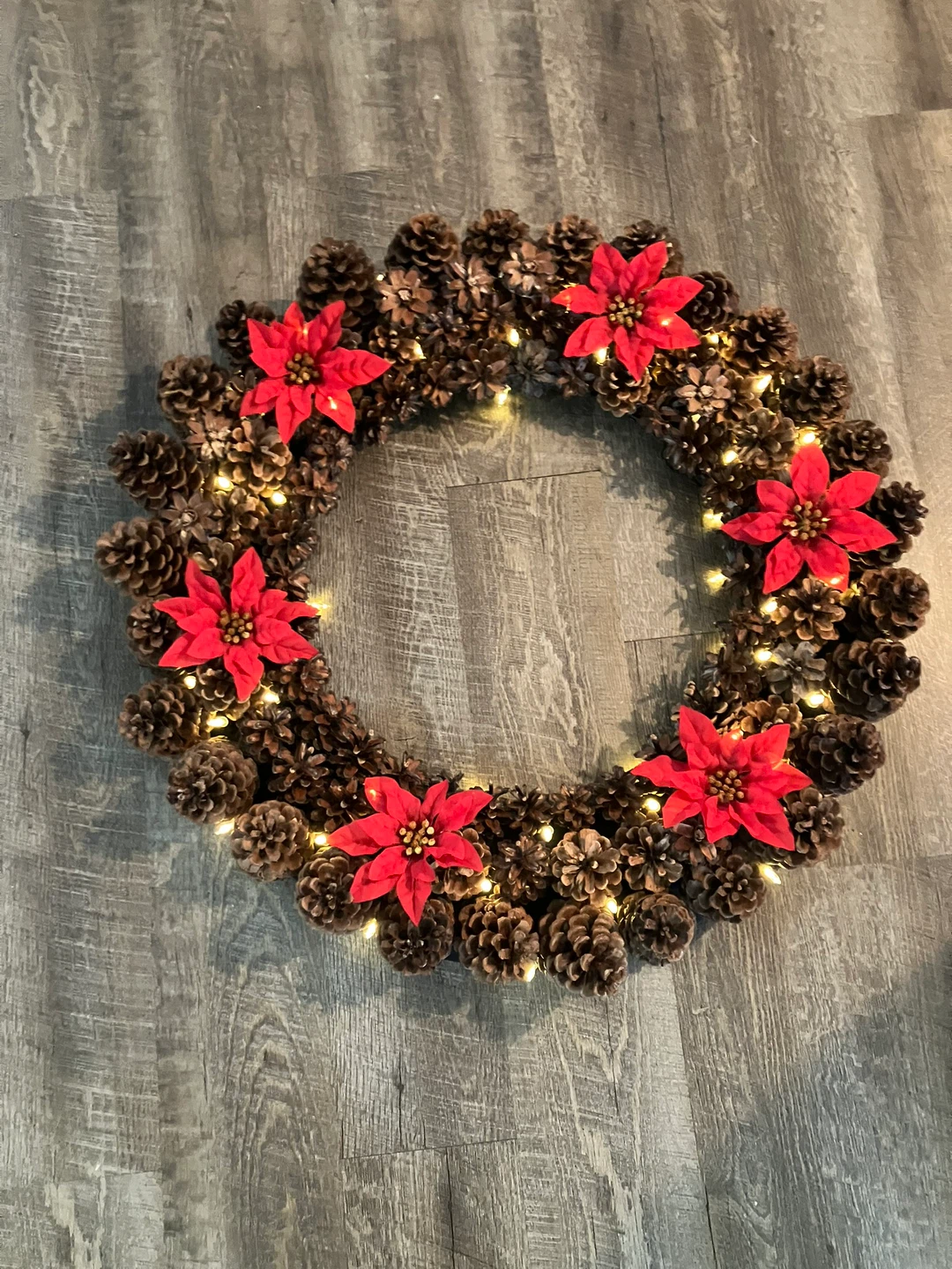 Pinecone & Poinsettia Christmas Wreath - photo 2