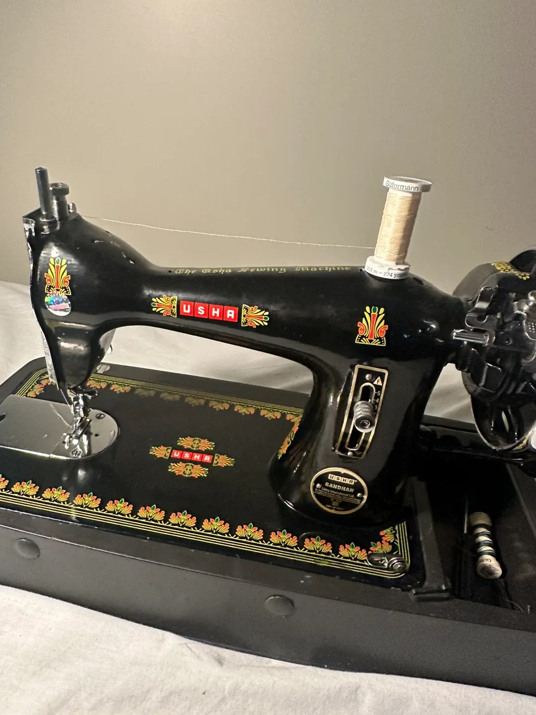 USHA Sewing Machine - Vintage image indicator(3)
