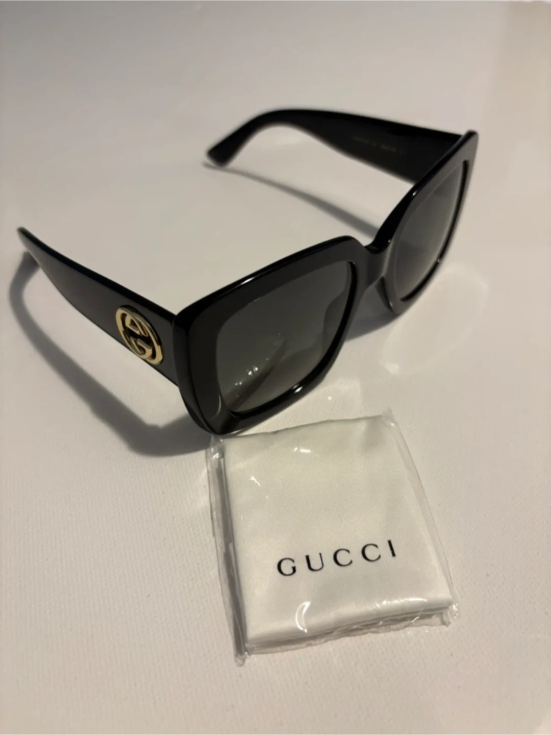 Authentic Gucci Black Sunglasses with Case