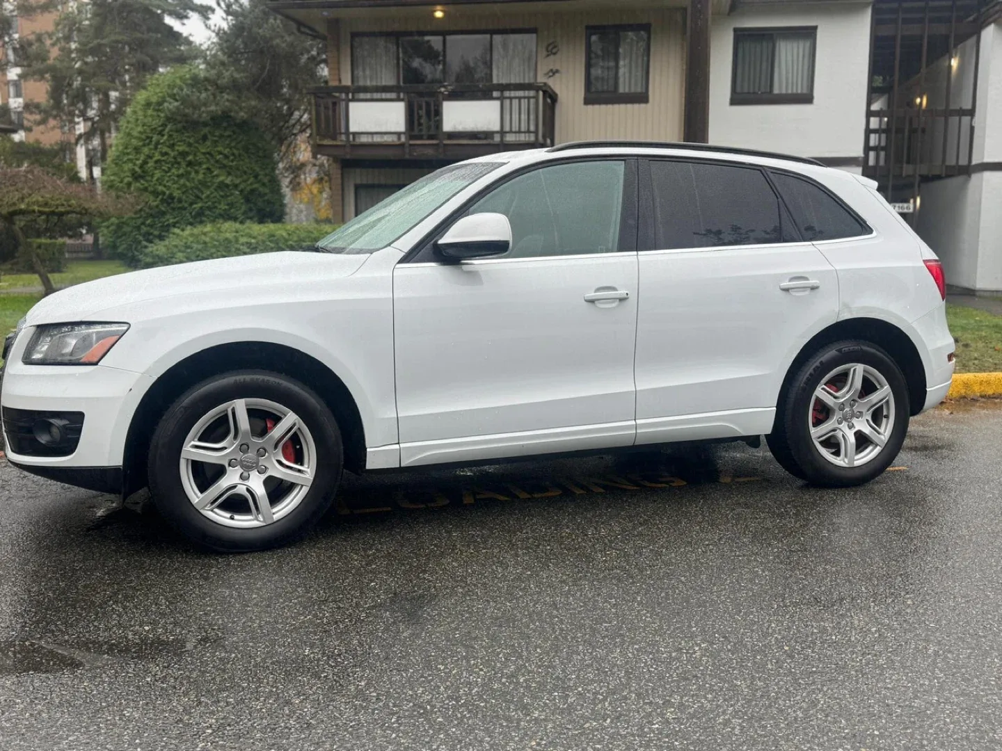 2013 Audi Q5 image indicator(2)