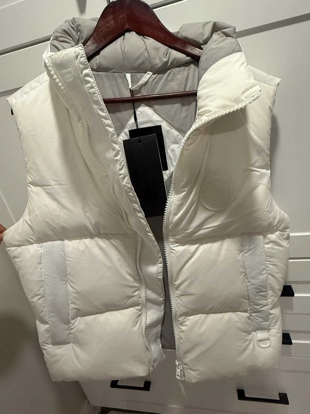 Canada Goose Vest - Size L - White image indicator(3)