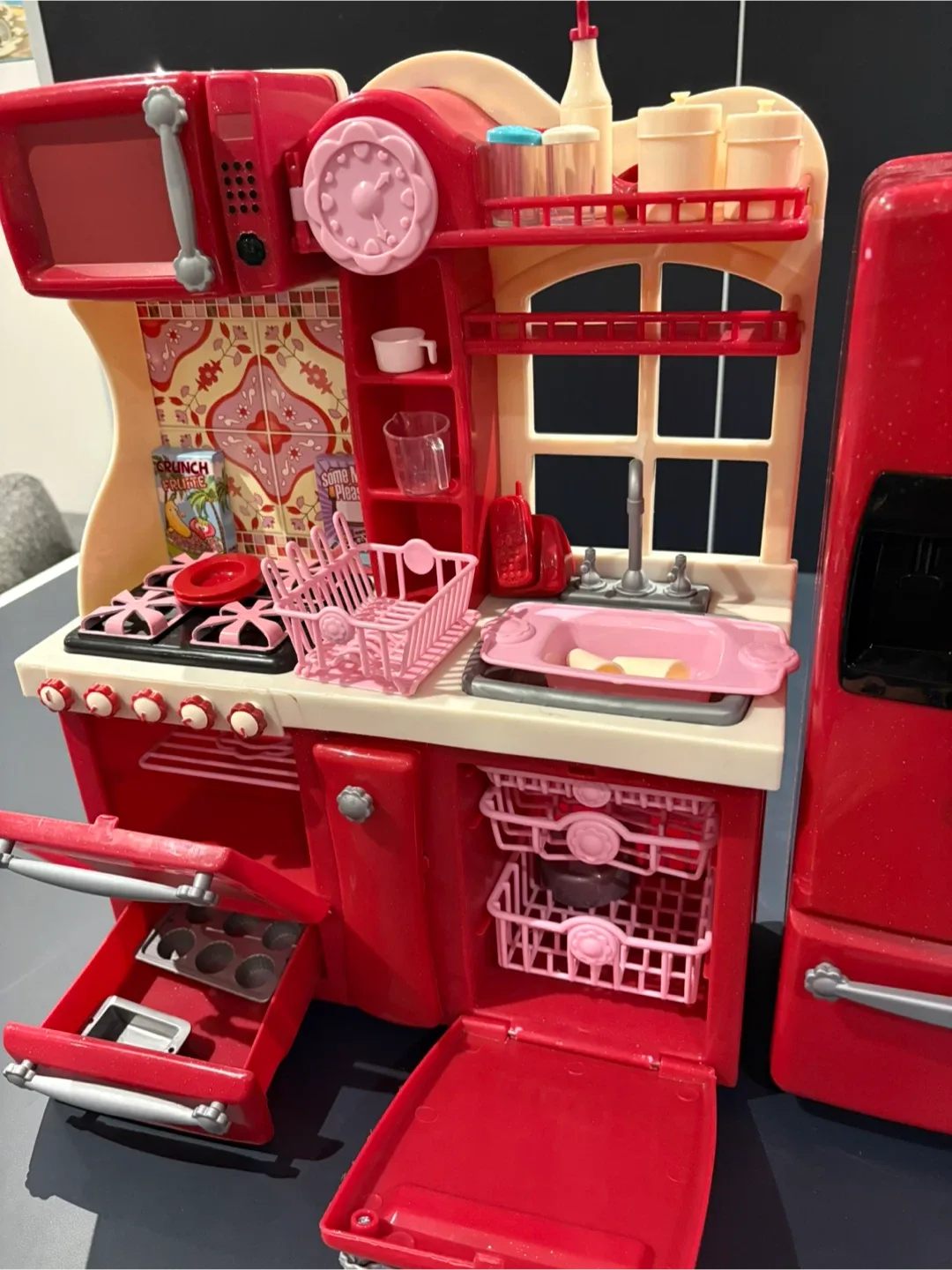 Our Generation Gourmet Kitchen Playset image indicator(5)