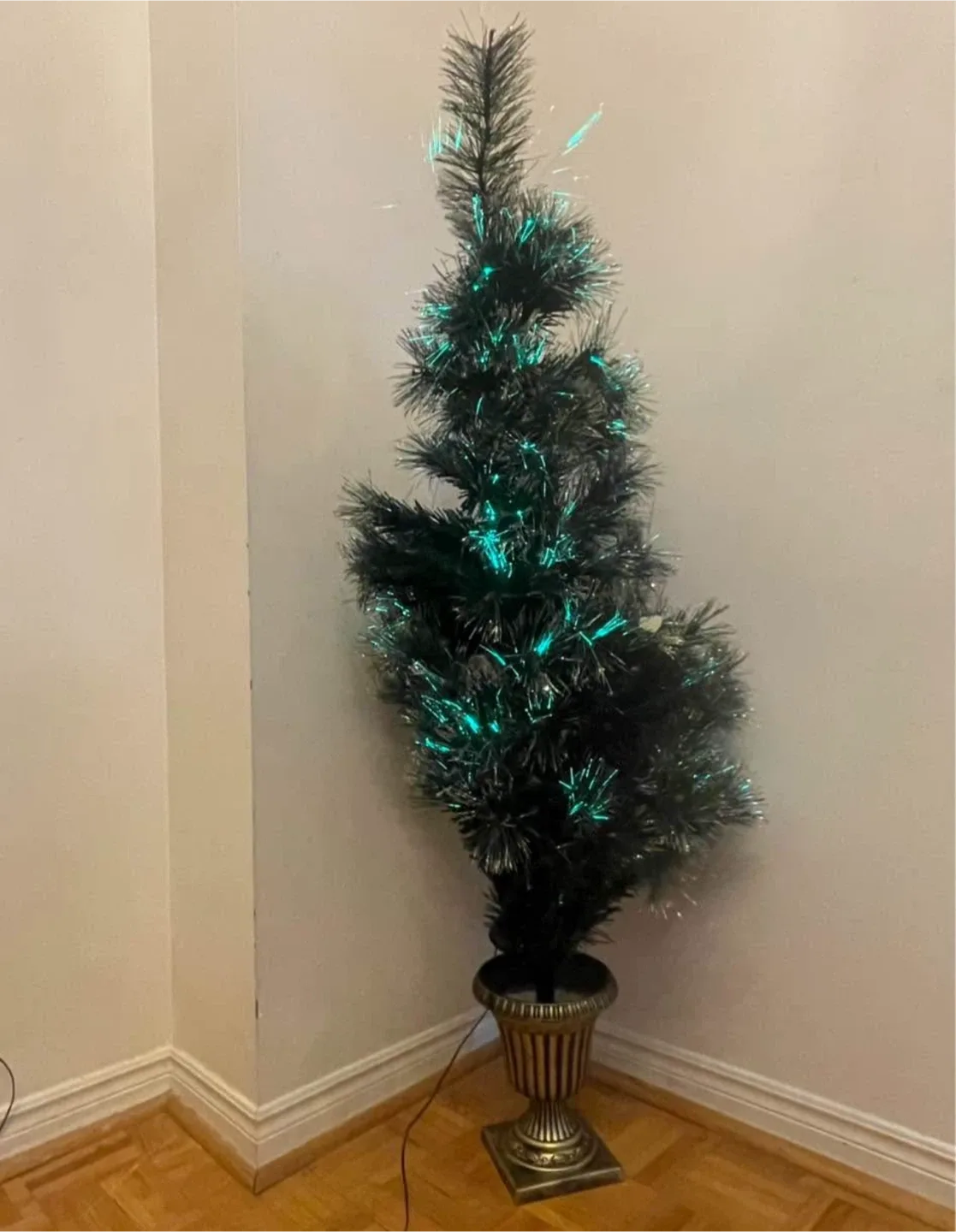 NOMA 4' Colour-Changing Fibre Optic Tree image indicator(2)