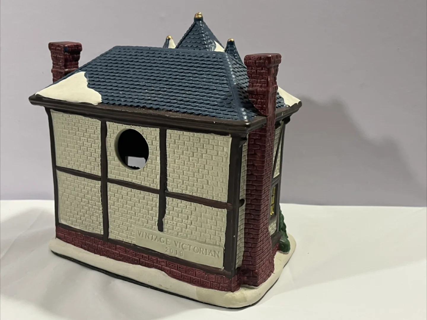 Vintage Victorian 2010 "Toys For Tots" Christmas Village image indicator(4)