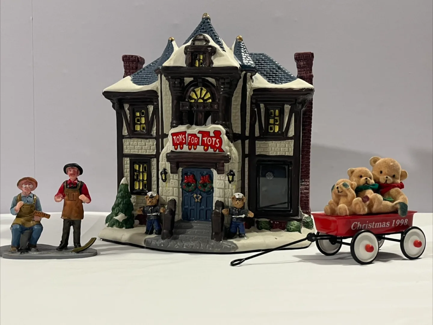 Vintage Victorian 2010 "Toys For Tots" Christmas Village image indicator(3)