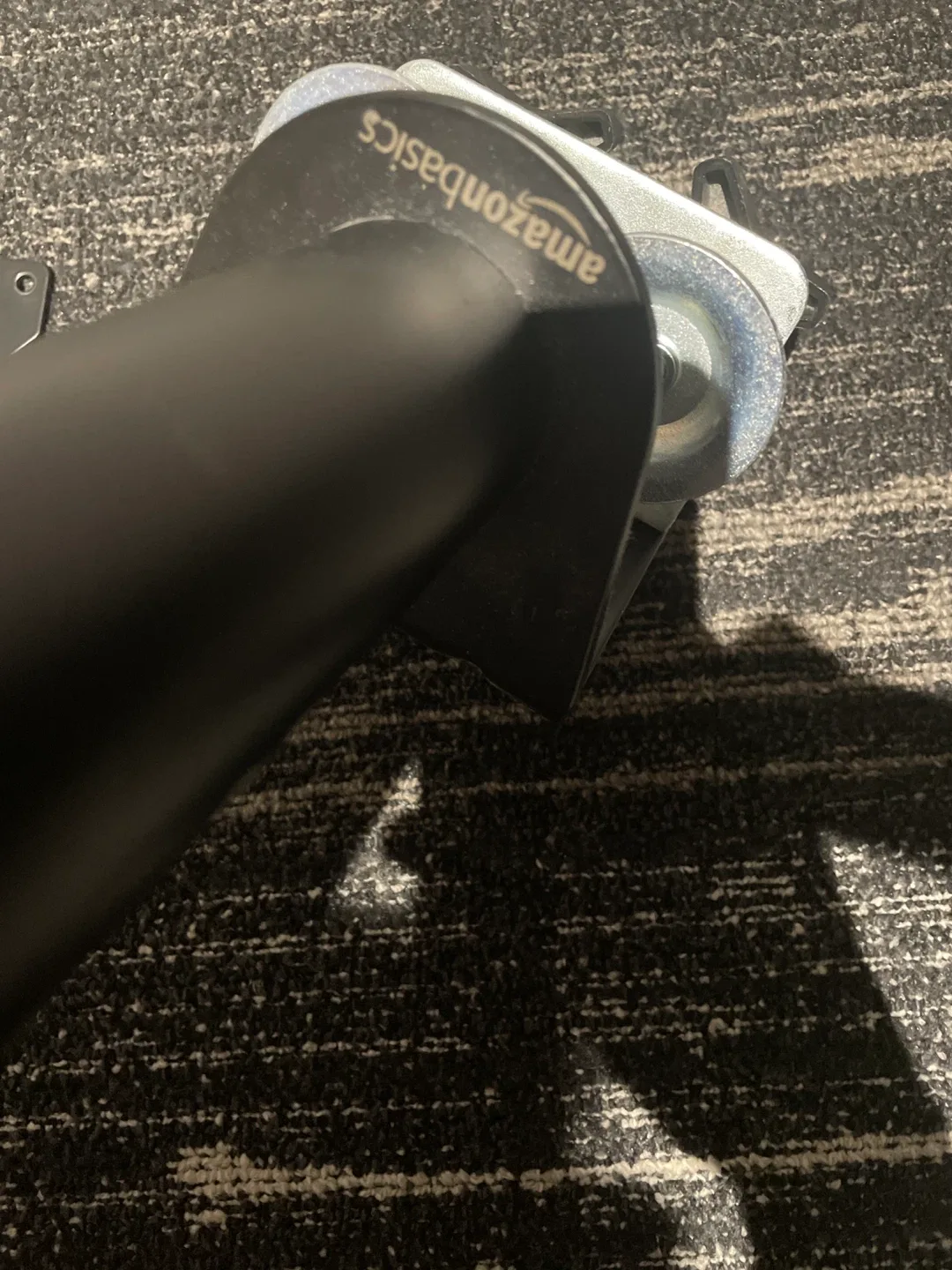 Amazon Basics Dual Monitor Desk Mount image indicator(3)