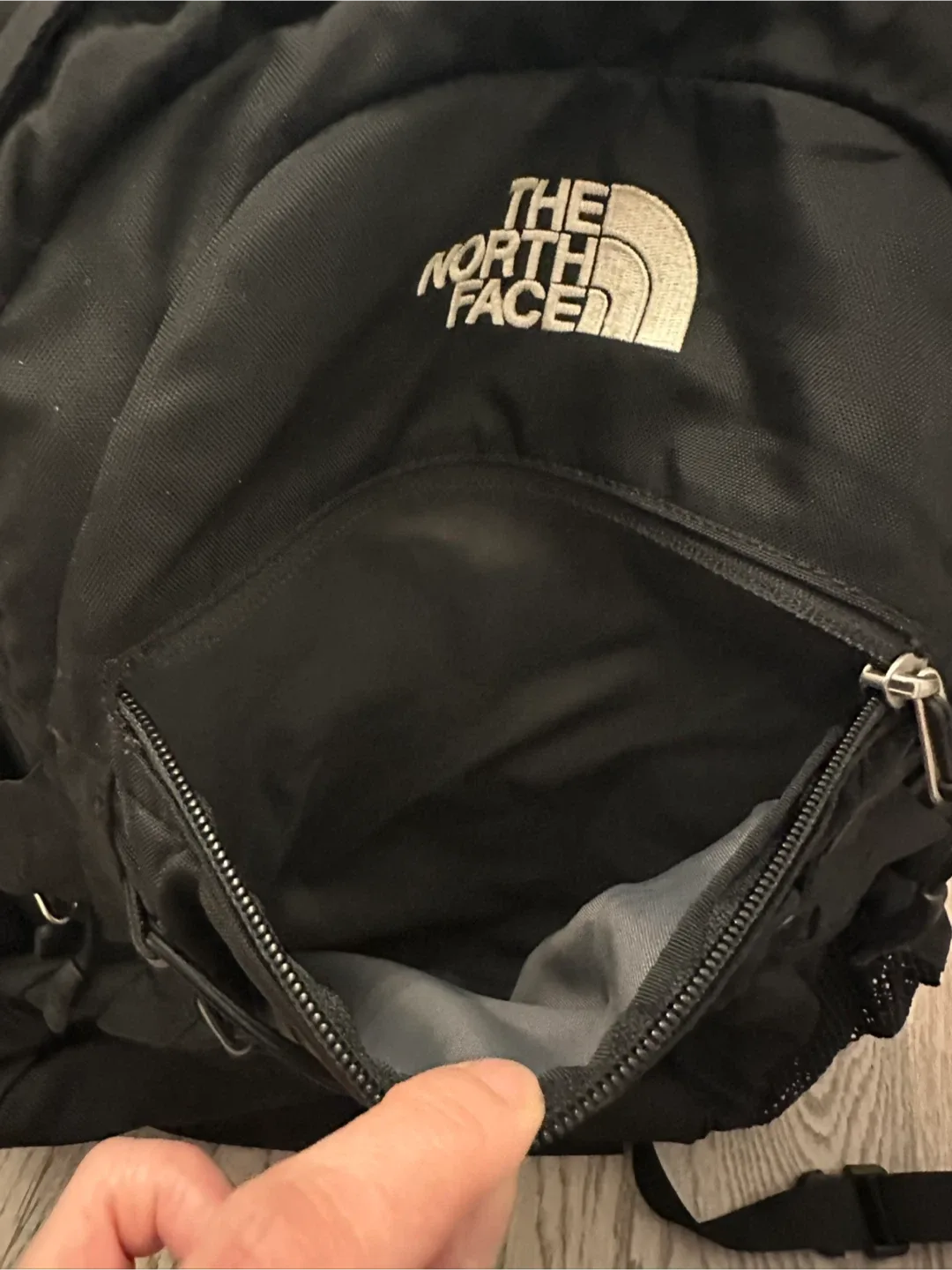 The North Face Borealis Backpack - Black image indicator(5)