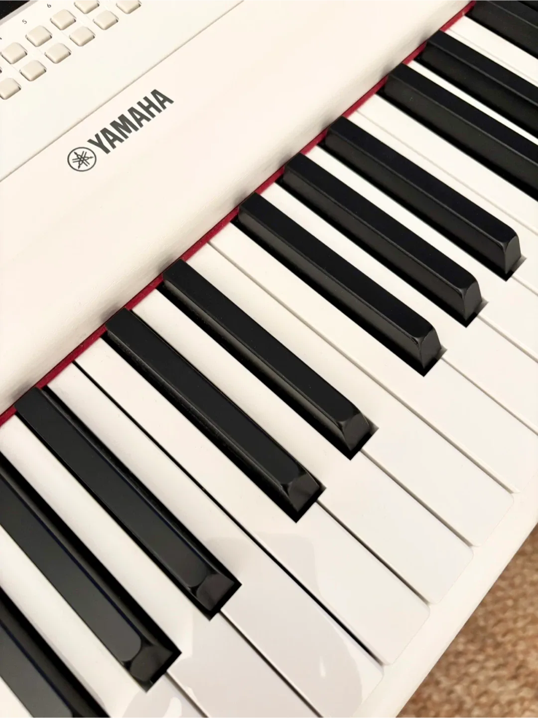 Yamaha DGX-670 Digital Piano - White