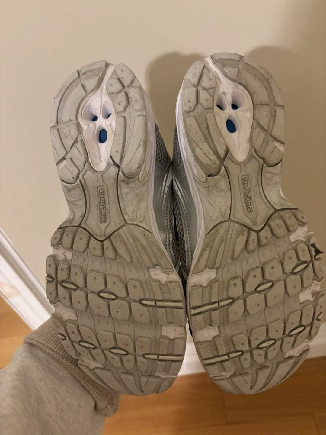 New Balance 530 Silver Sneakers image indicator(3)