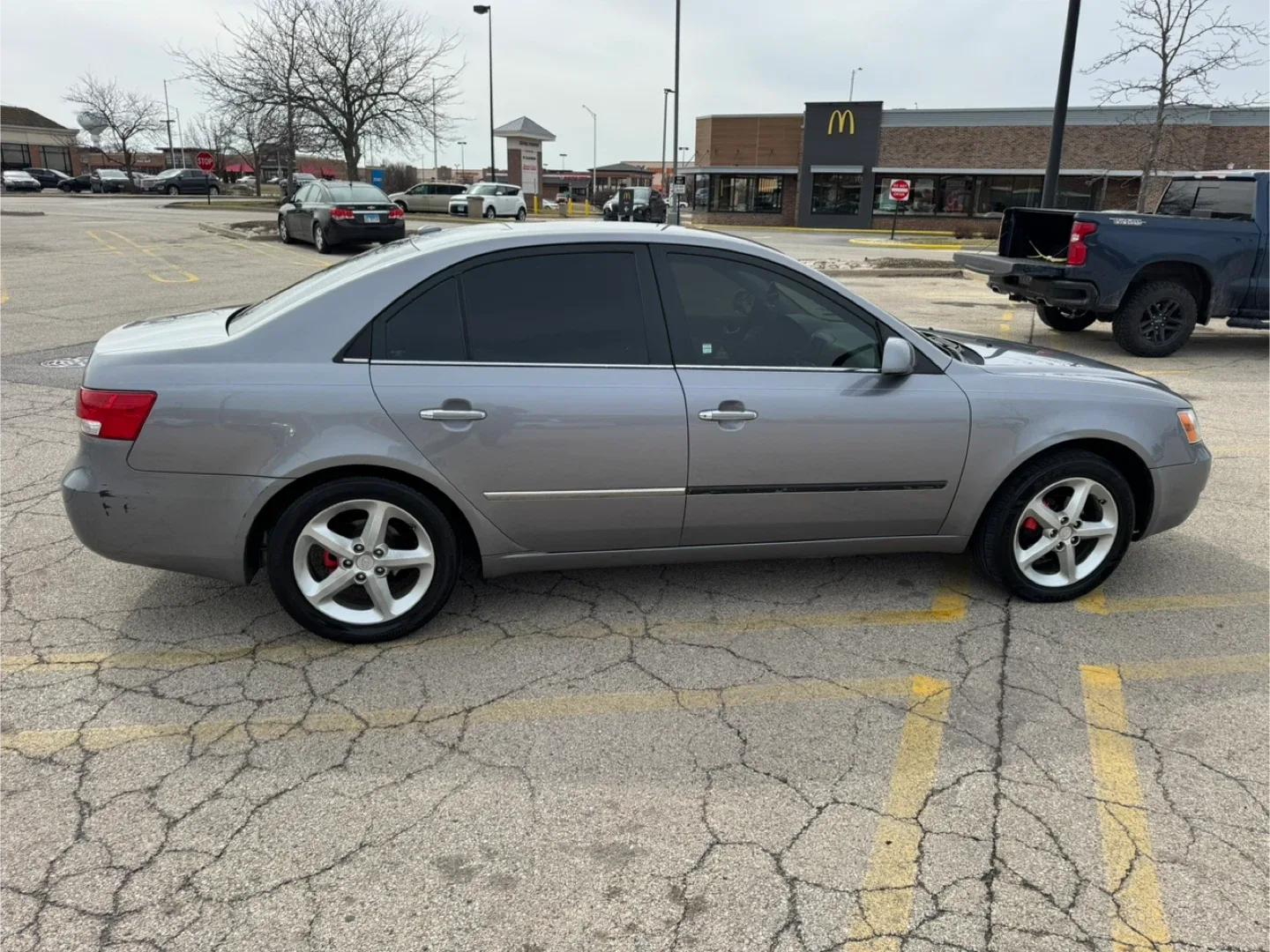 Hyundai Sonata - Silver - Used image indicator(5)