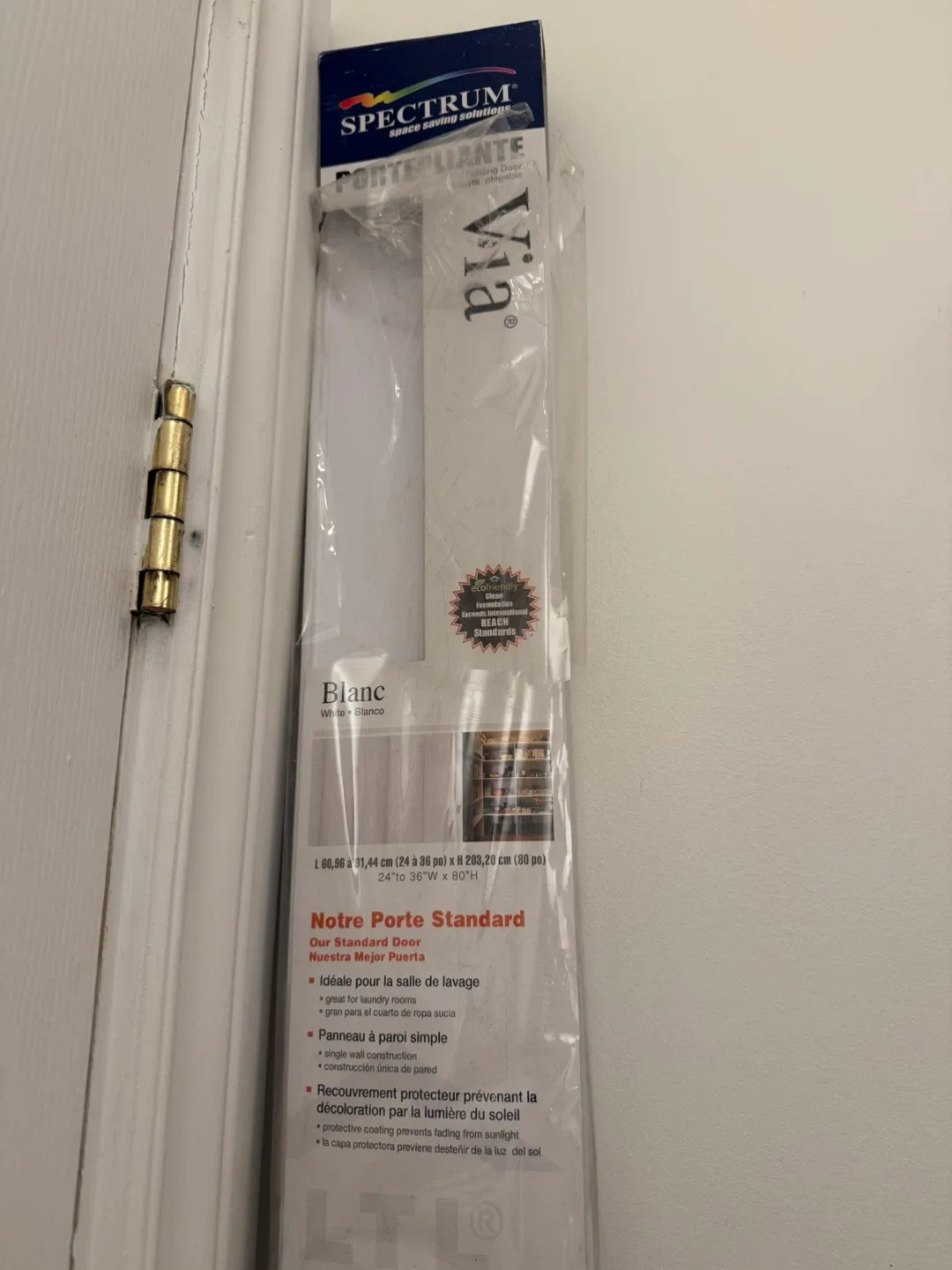 Sliding folding door