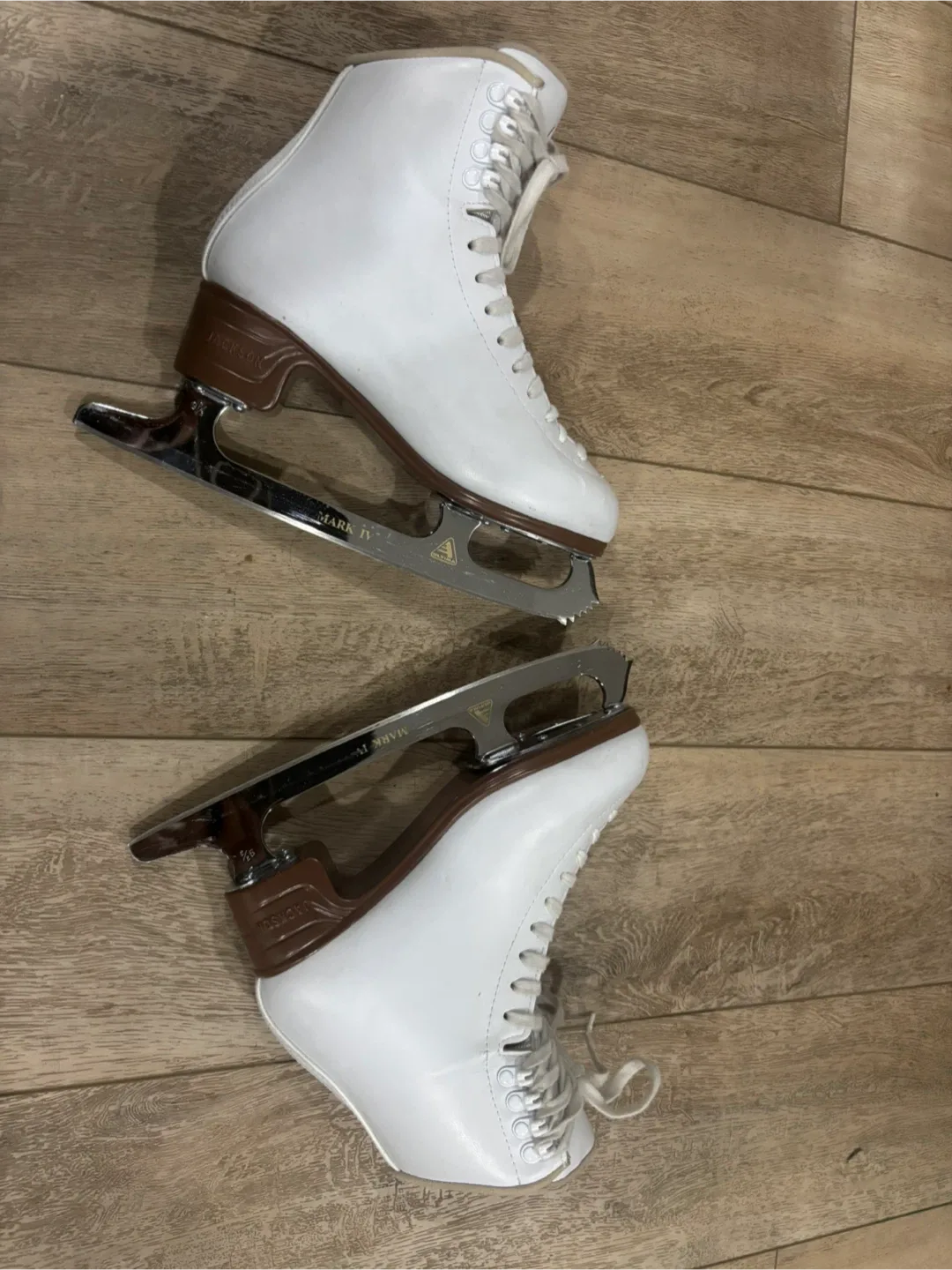 Jackson Figure Skates - Size 6.5 image indicator(5)