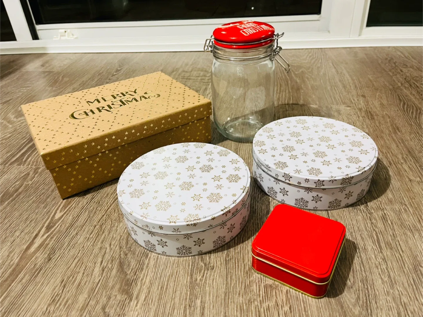 Christmas Gift Boxes and Jar image indicator(2)