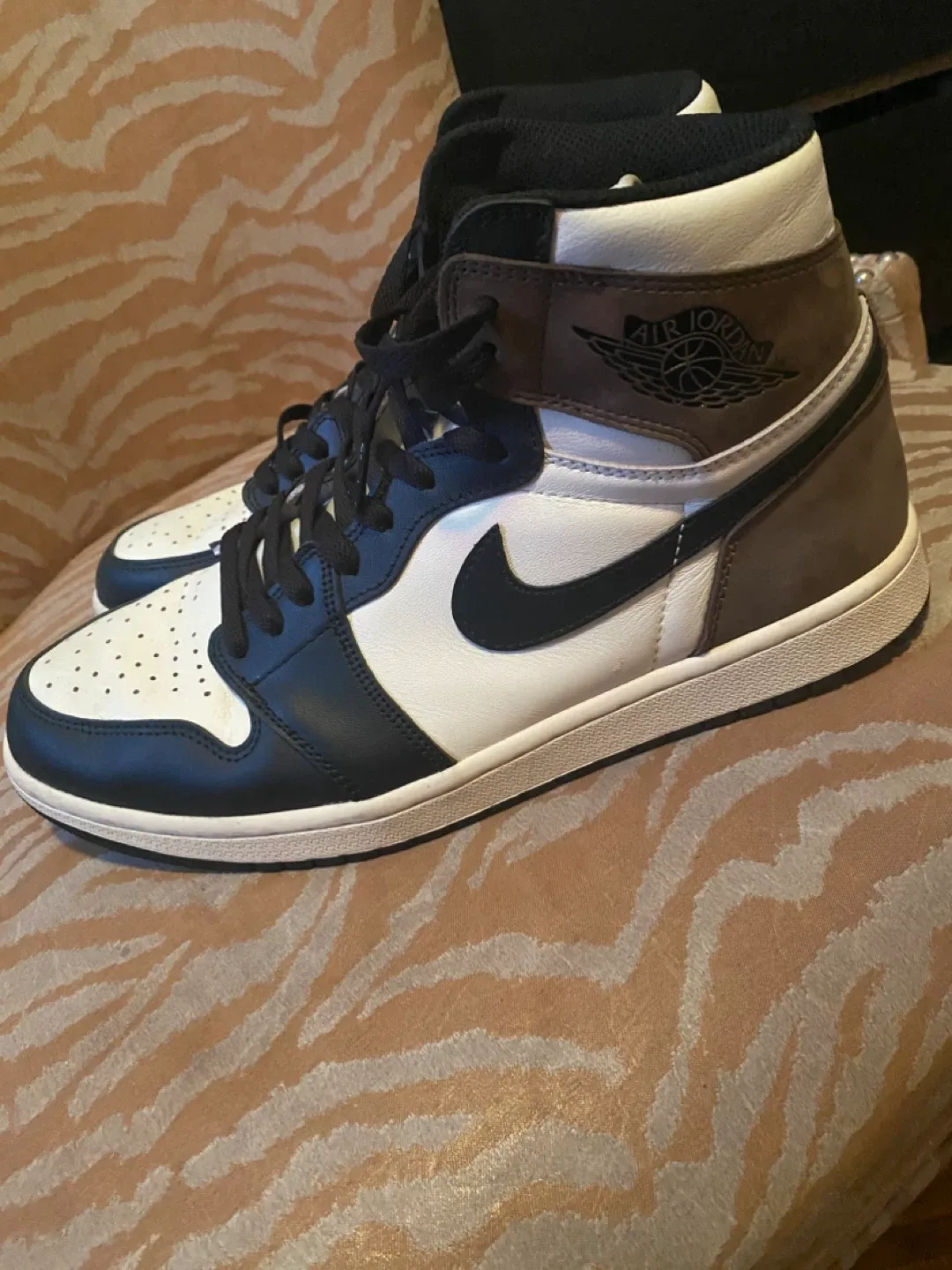 Air Jordan 1 Retro High OG Travis Scott