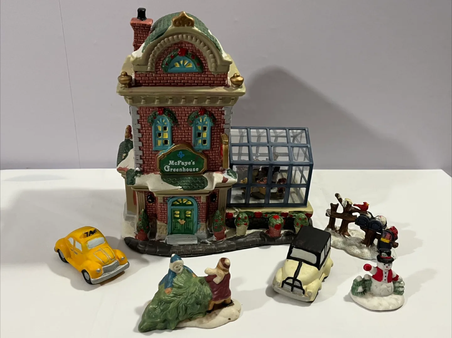 McFaye's Greenhouse Christmas Set