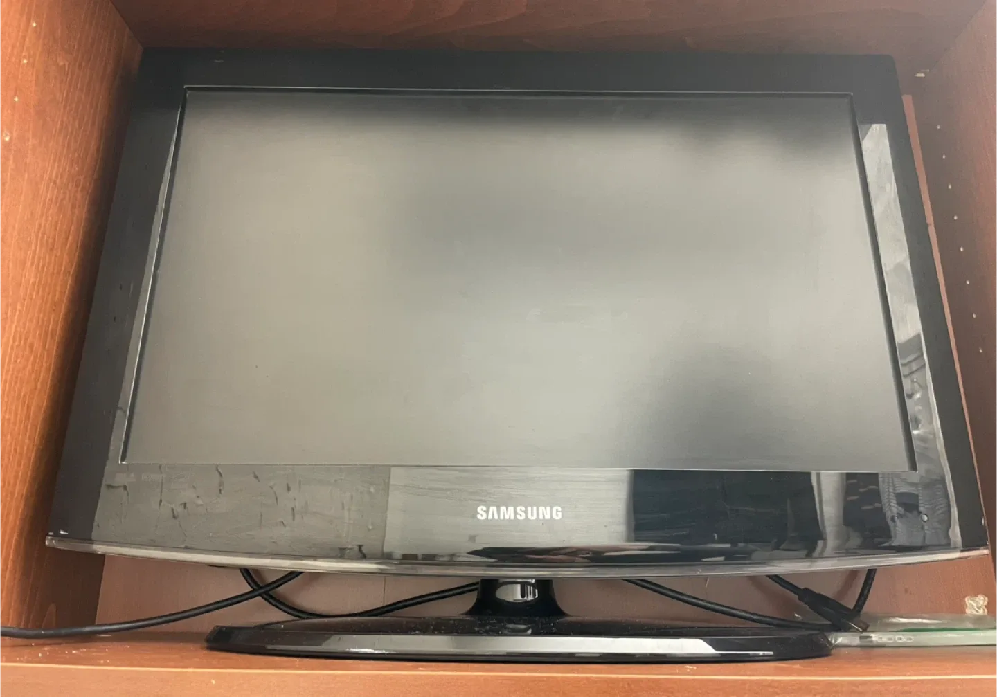 Samsung LCD TV - Great Condition