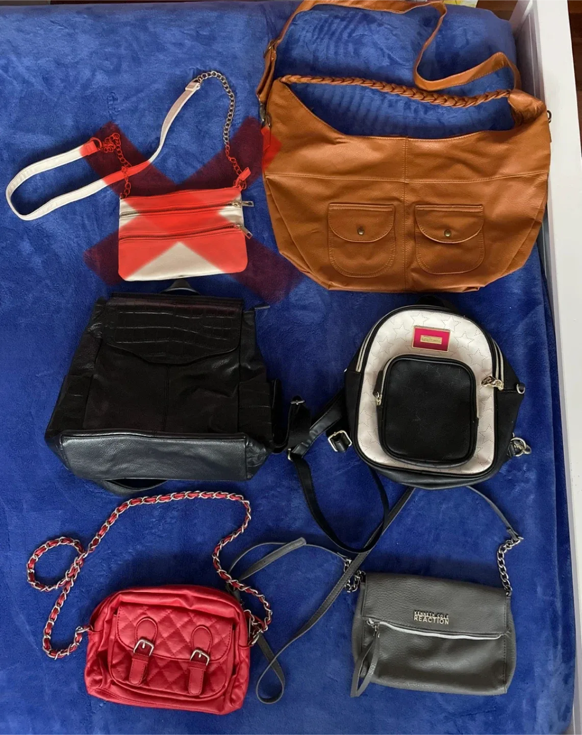 Bundle of 5 purses, handbags, and backpacks! 👜🩷