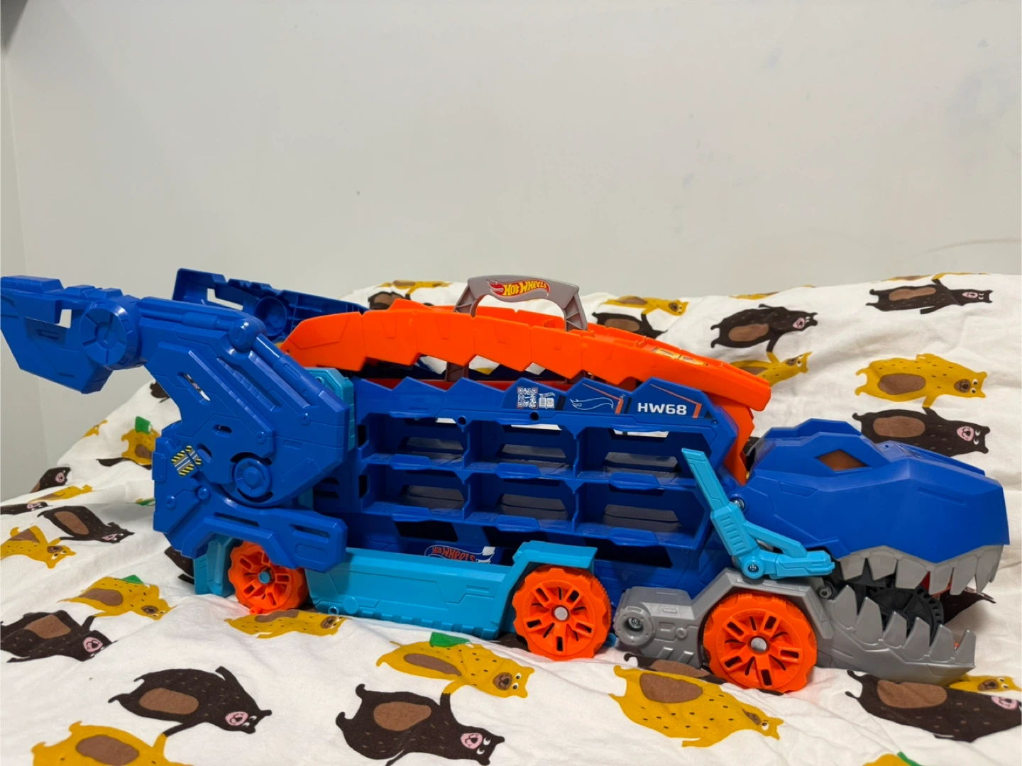 Hot Wheels T-Rex Transporter Truck