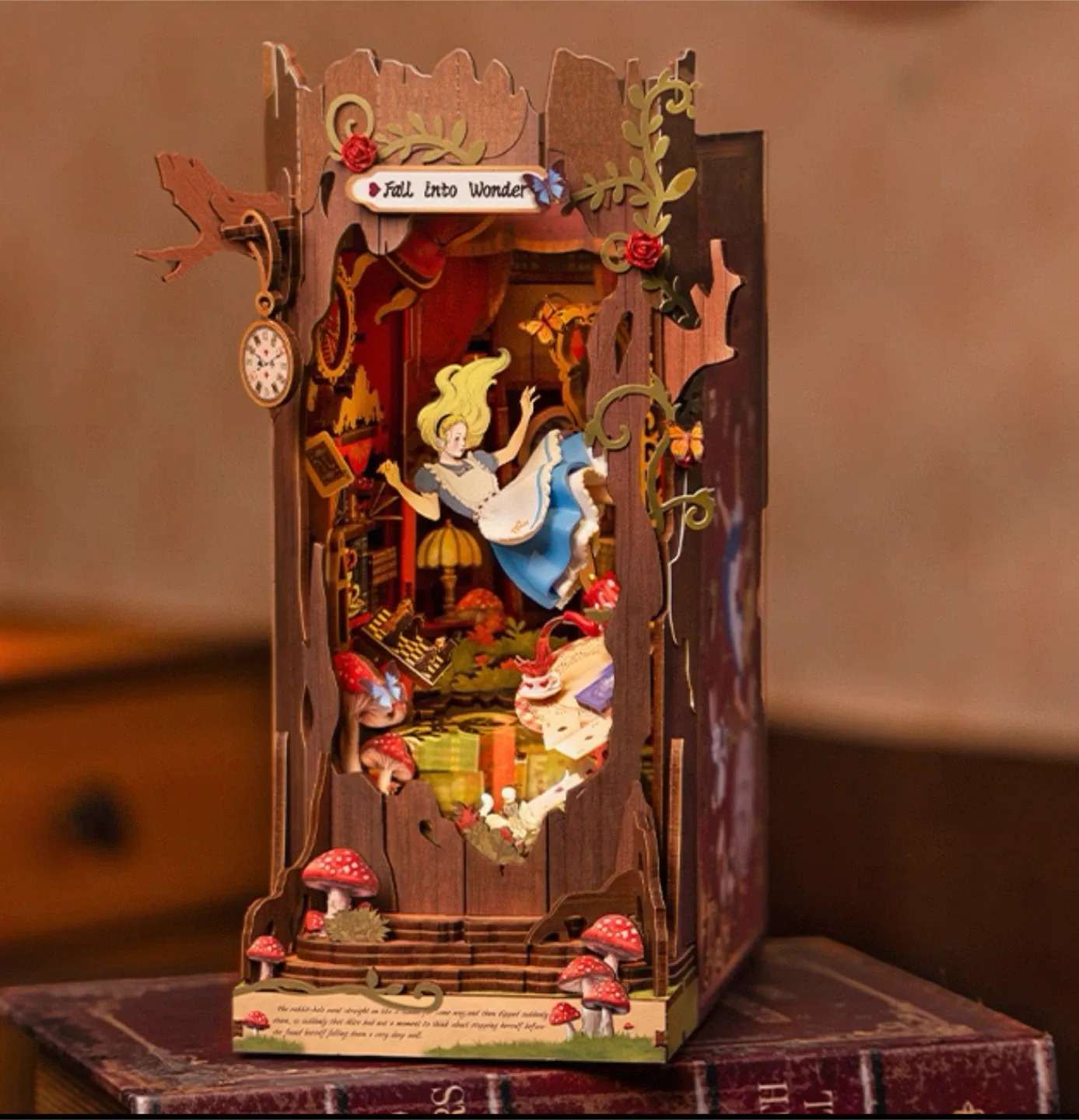 Alice in Wonderland Book Nook Kit with lights