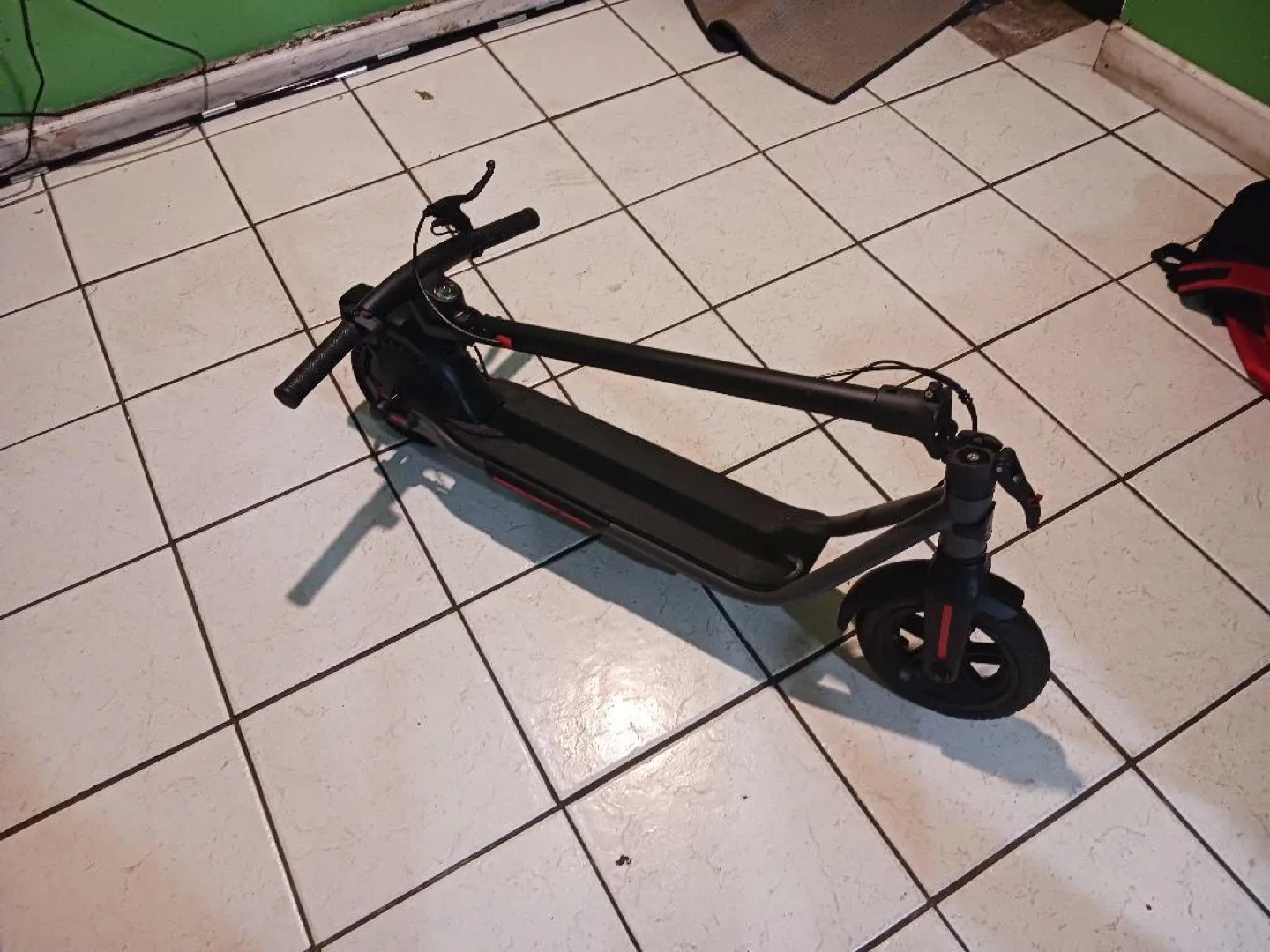 Electric Scooter - Great Condition! image indicator(3)