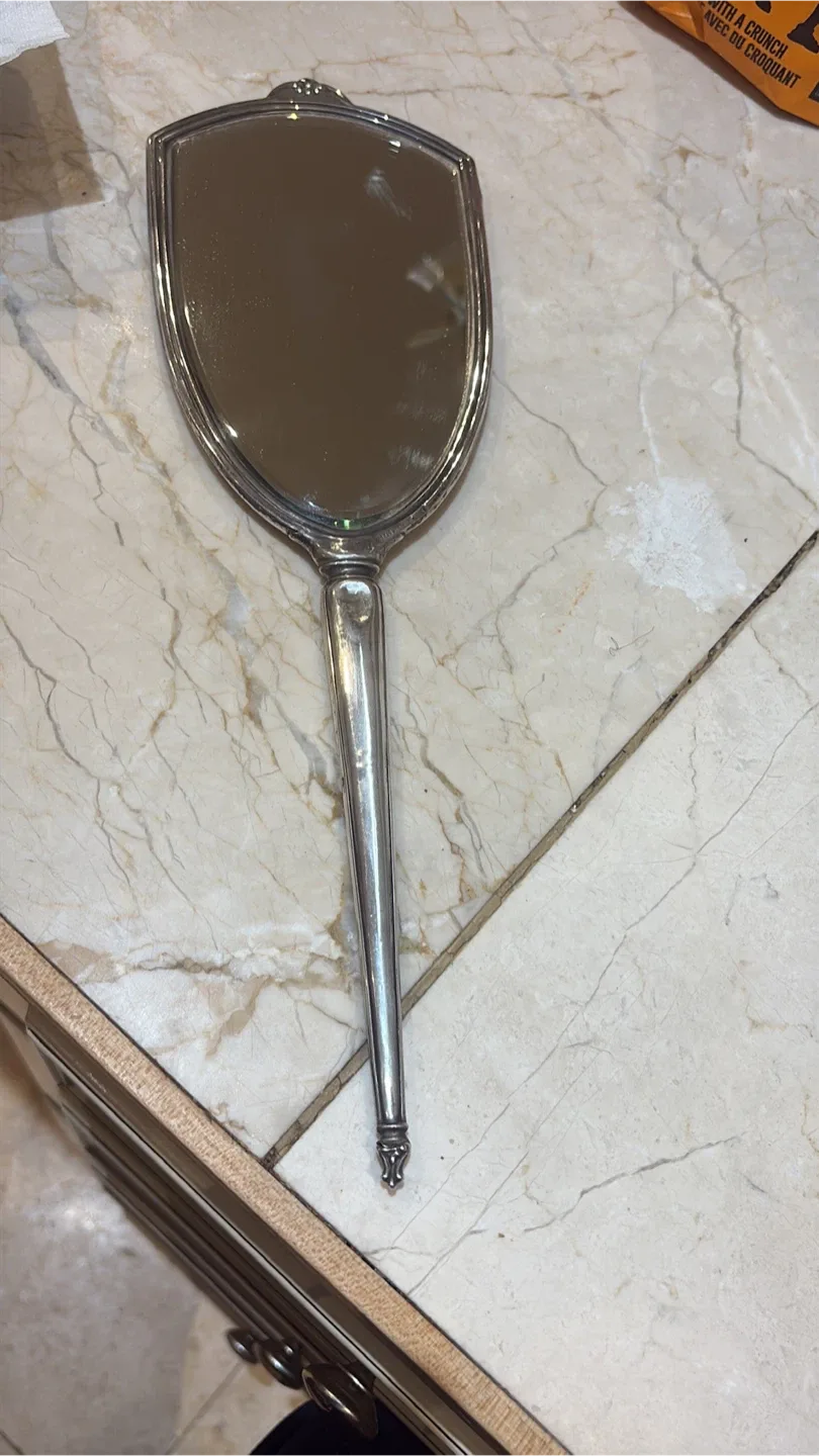 Vintage Sterling Silver Hand Mirror image indicator(3)