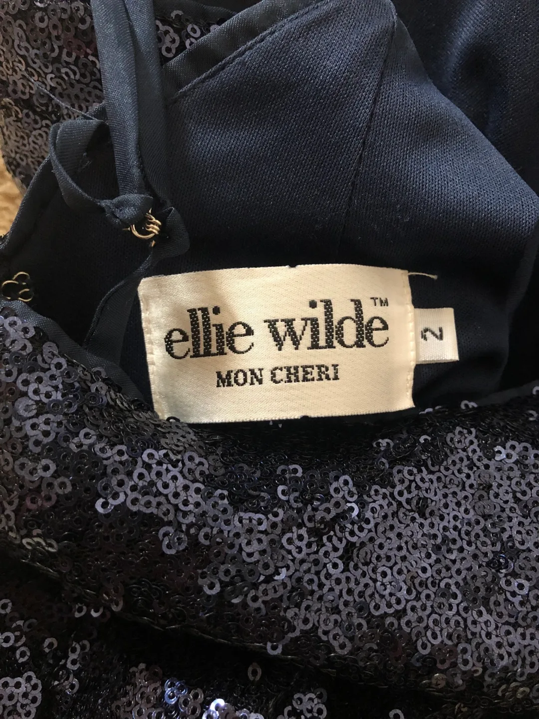 Prom/Formal Dress (Ellie Wilde) image indicator(3)