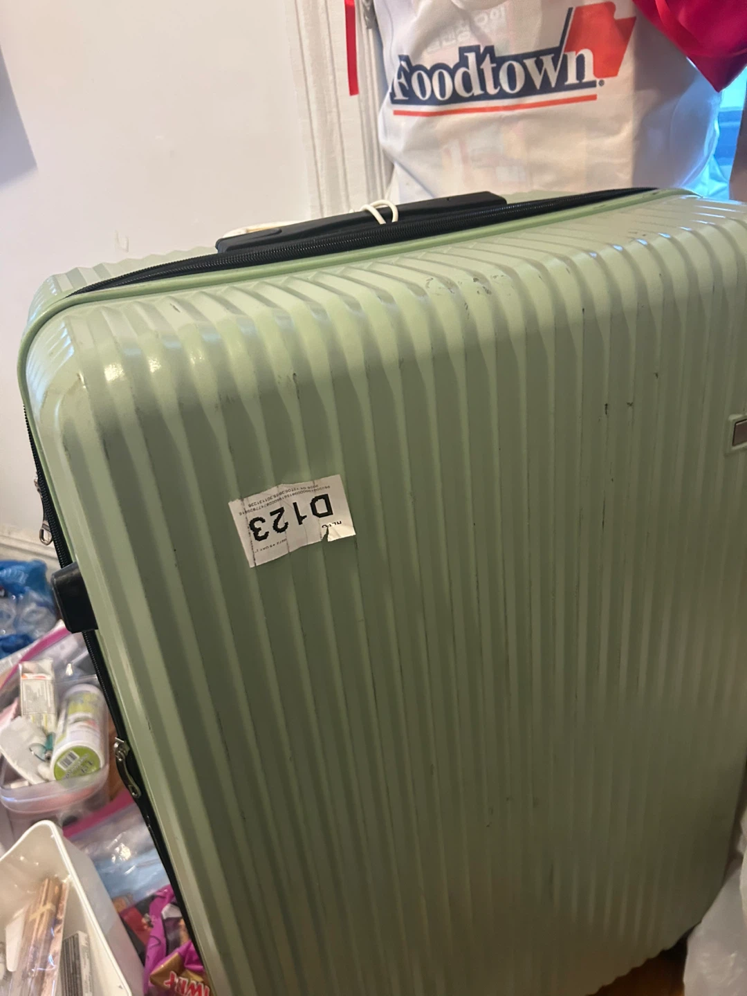 Light Green Suitcase Luggage - Damaged Zipper - photo 3