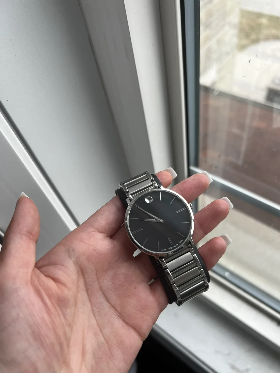 Movado Ultra Slim Stainless Steel Watch image indicator(2)