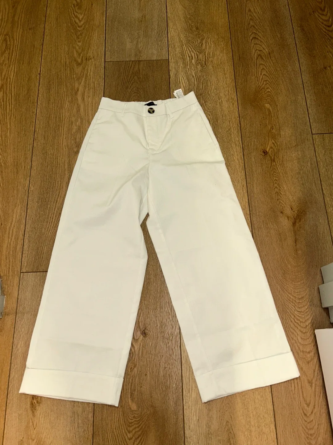 Banana Republic White Wide Leg Cropped Pants image indicator(2)