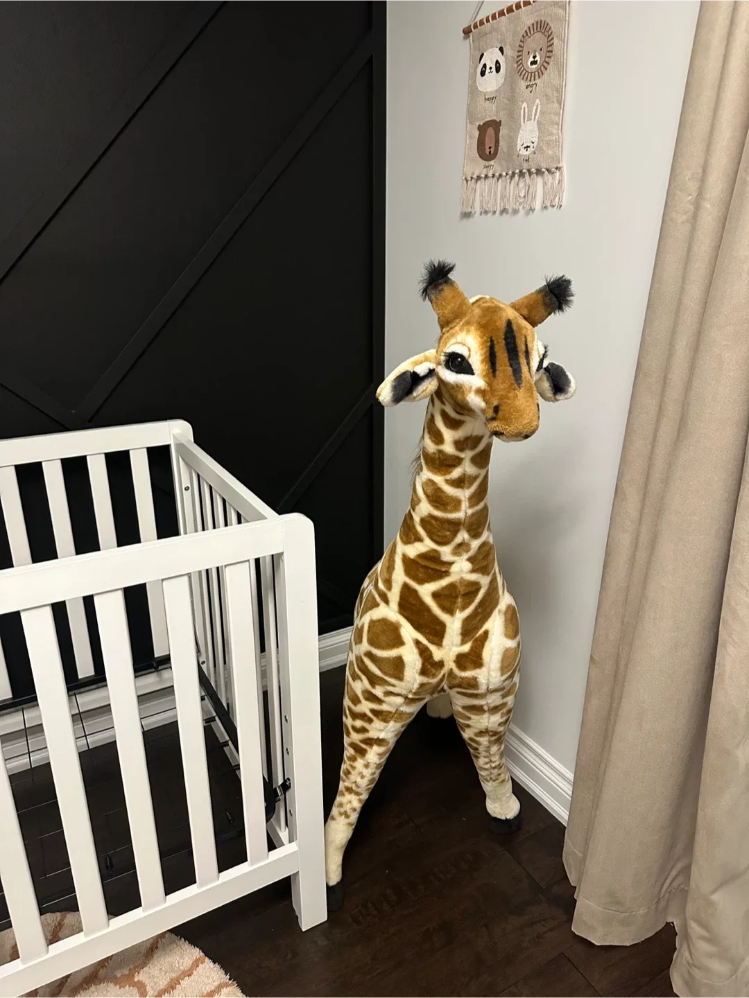 Melissa & Doug Giant Giraffe image indicator(7)