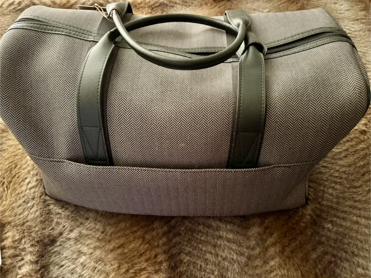 Hartmann Duffle Bag New w/Tags image indicator(4)