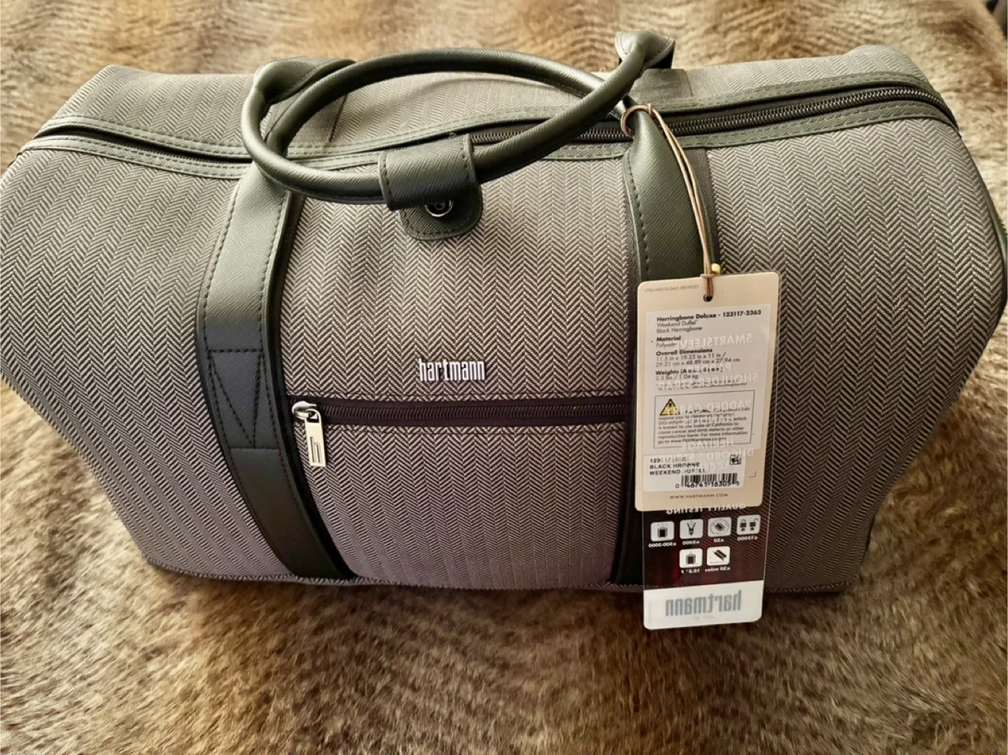 Hartmann Duffle Bag New w/Tags image indicator(8)