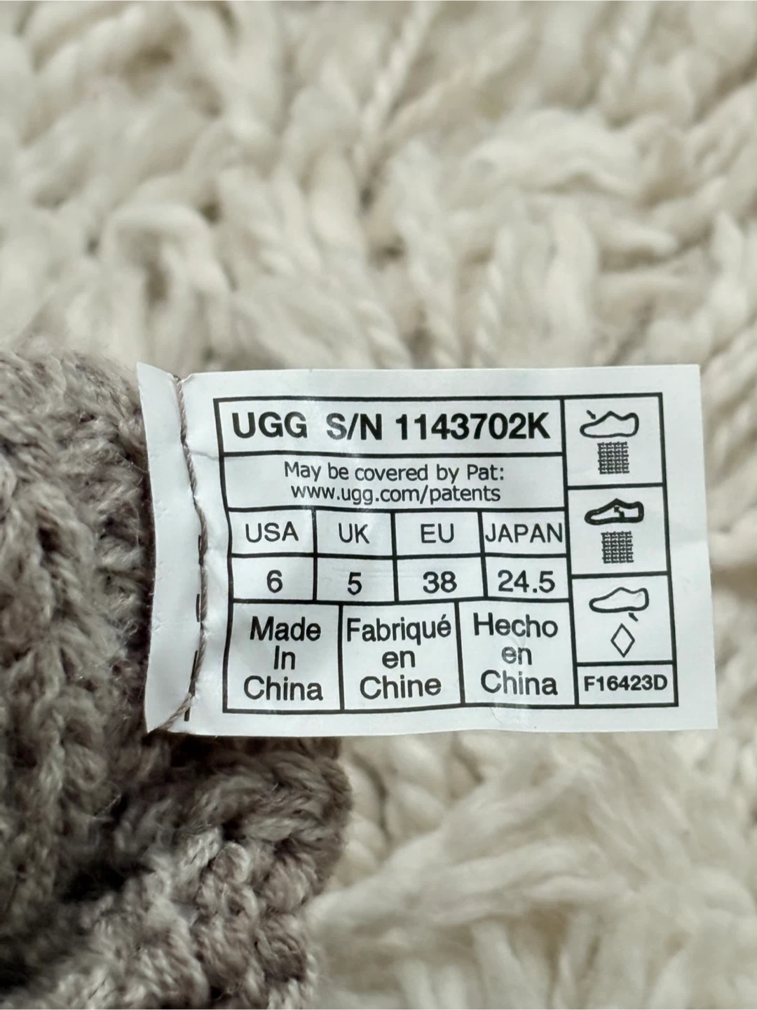UGG Knit Boots - Size 6 - photo 4