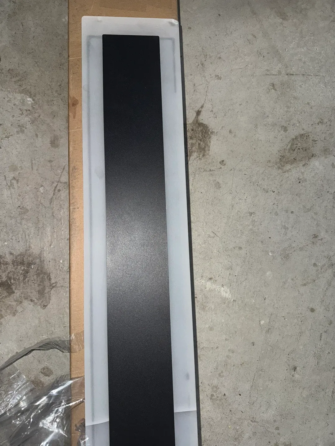 Outdoor LED Wall Light Fixture. 1 available image indicator(10)