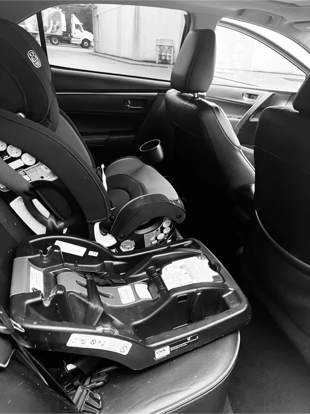 2014 Toyota Corolla S image indicator(4)